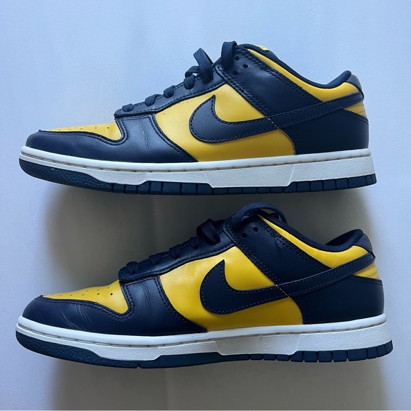 Nike Dunk Low ‘Michigan 2021’ - Picture 7 of 7